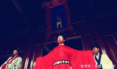 古代没有普通话,各地的大臣上朝时用方言能听懂吗?