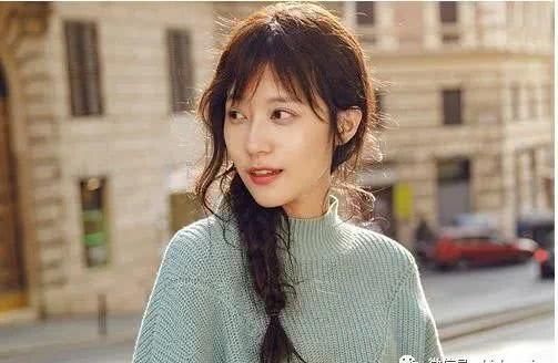 长发这样编比丸子头好看,2020年春季淑女必火日常编发