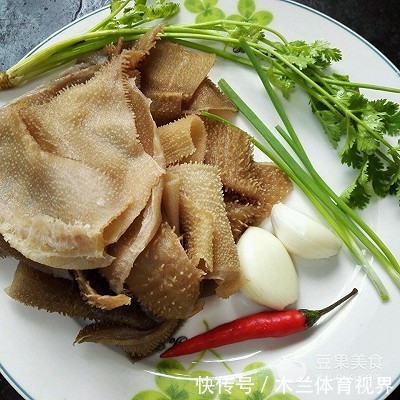 分钟|#花10分钟,做一道菜!#凉拌牛百叶