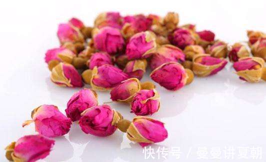 补气养血|入冬后,玫瑰花和此物一起泡茶喝,补气养血,手脚不再冰凉!