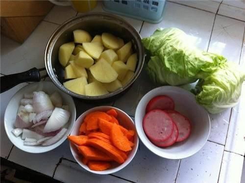 配菜|煮罗宋汤时,用这碗“固态油”做,汤更浓更鲜更正宗,还营养!