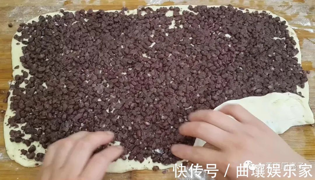 红豆发面饼|红豆饼又吃新吃法,不蒸不烤不油炸,松软又香甜,孩子爱吃不挑食