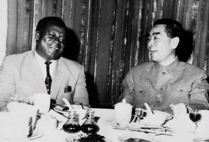 脸色|周总理在饭店吃完饭后，秘书说了一句话，周总理的脸色立马变了