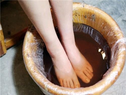 秋天|秋天泡脚养生有重点，若能做到这5点，帮助逼出体内寒湿更清爽