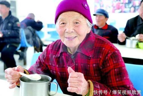 运动|133岁老人抽烟喝酒不运动,长寿秘诀只做3事,却从不碰1物