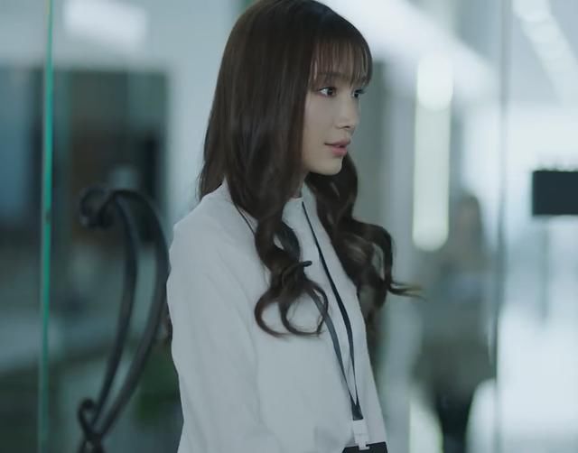 《正青春》凌潇潇蜕变，职场成长见证，完胜章小鱼，网友叹：绝赞