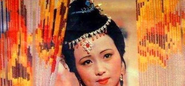 贾瑞$红楼梦秦可卿的葬礼看似风光,但这一句话却道出了她死后的丑态!