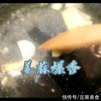  唇齿|回味无穷的蒜香鲳鱼一口下肚，唇齿留香