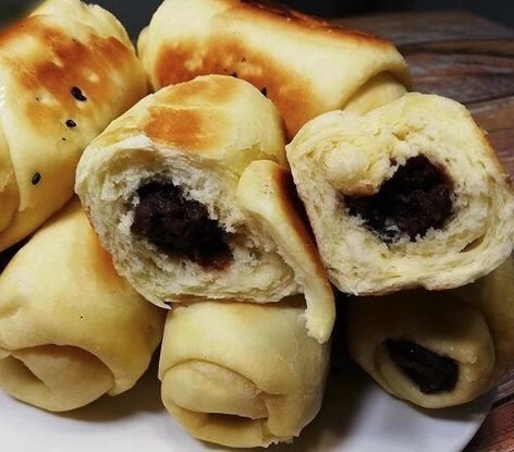 3杯面粉,打入3个鸡蛋,不用烤箱,做出孩子最爱的小面包,好吃