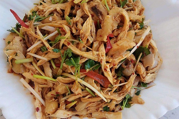 天热吃它刚合适，胜过大鱼大肉，不煎不炒酸辣解馋，好吃过瘾！