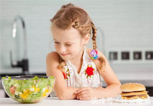 小孩|小孩有这3种“怪癖”别阻止,暗示智力超常,多半是学习的料