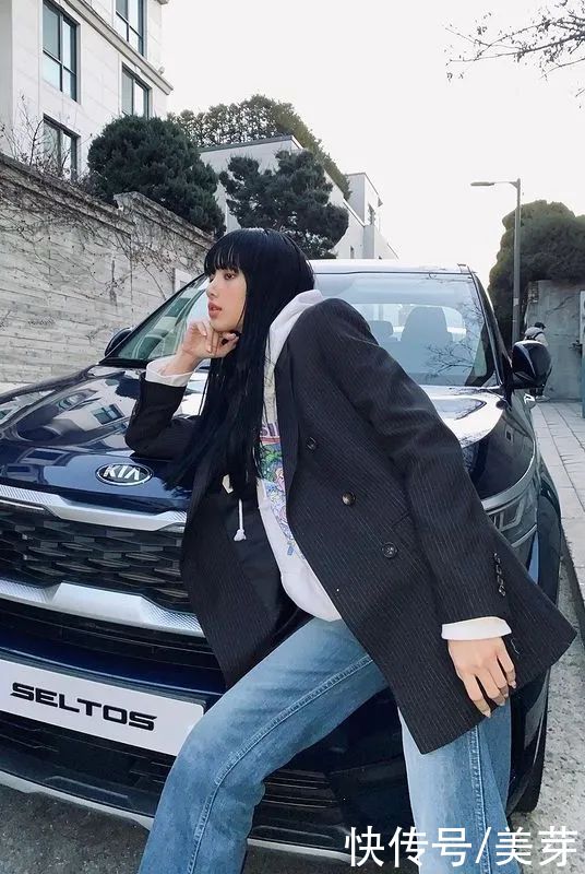 大衣里面穿什么？这4款绝美内搭，让你时髦一整个冬天