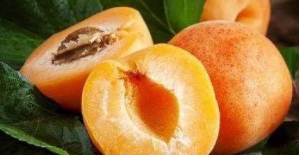 延缓衰老|女性到了中年，常吃3种食物，补血益气，缓解疲劳，增强抵抗力