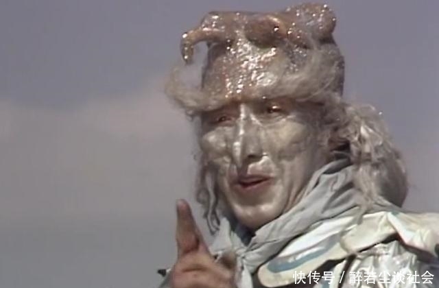 山遣在空中|银角大王为何能移来三座大山压孙悟空? 竟然与灵吉菩萨有关!