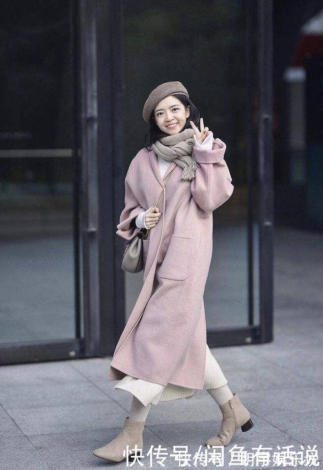 街拍 冬天别只知道羽绒服,穿大衣才高级更显气质,看看三木博主就知道