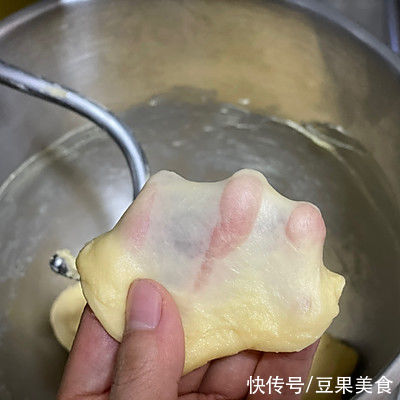 2g鸡蛋|可爱到爆的牛奶面包卷