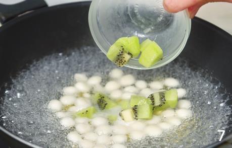  水果|甜甜糯糯的米酒园子汤，天冷喝上一碗，滋润香甜，暖身又暖胃