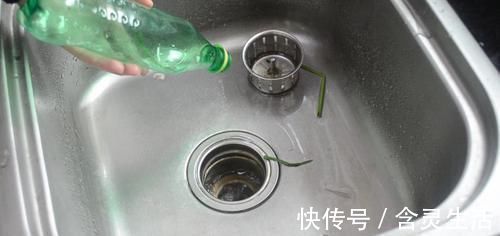 洗碗池|今天才知道,洗碗池上放个塑料瓶,有一个隐藏实用功能,太实用了