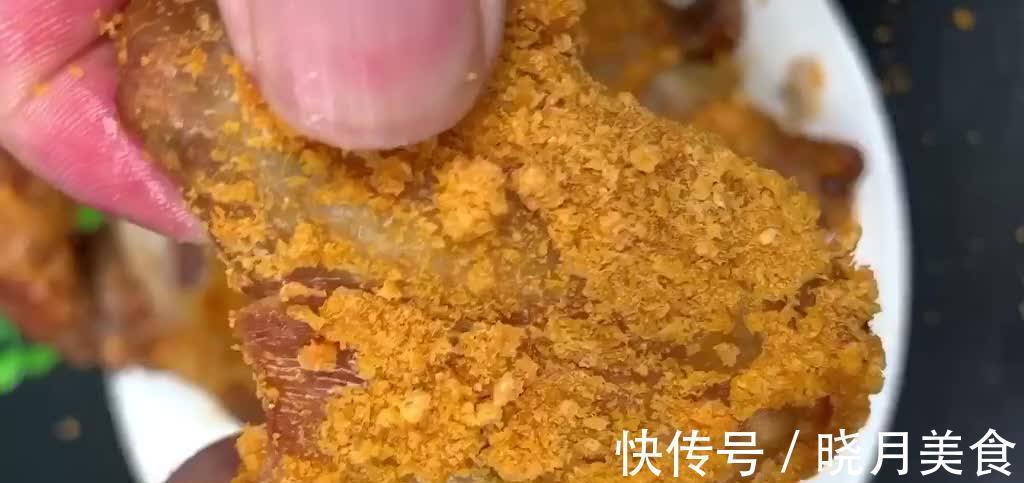 在家做炸鸡，选“对”工具很重要，外酥里嫩香辣味美，好吃不油腻