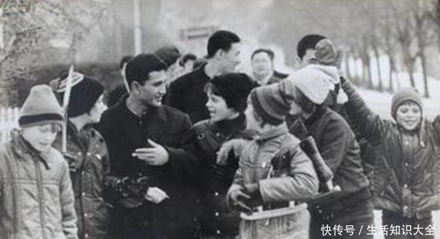 此人|此人42岁成国家元首,59岁跟夫人看电影时被枪杀,死因至今成谜!