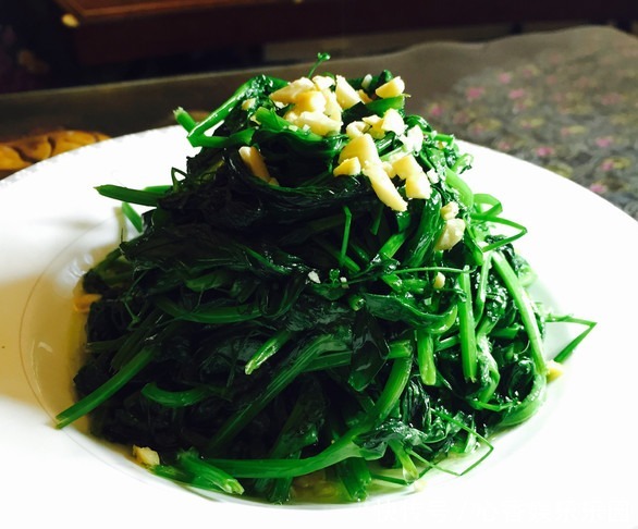 这菜7块钱一把,天然“泻药菜”,下饭可口,皮肤细腻,越吃越瘦