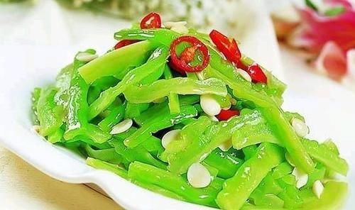 搭配|苦瓜可以和此物一起搭配,头发变黑了,也不脱发了,谁吃谁受益!