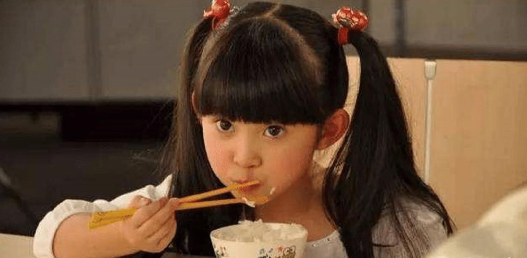 原生家庭|李玫瑾:长大后没出息的娃,吃饭时多半有这3种表现,要及时纠正