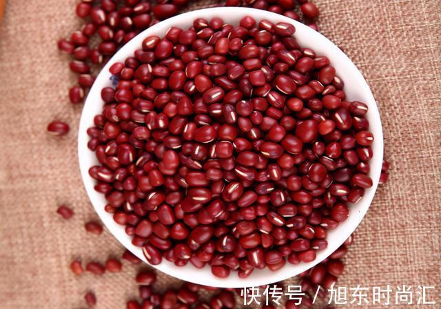 萌蒂|红豆包这样做，松软可口，全家人都抢着吃，大人小孩都喜欢，很赞