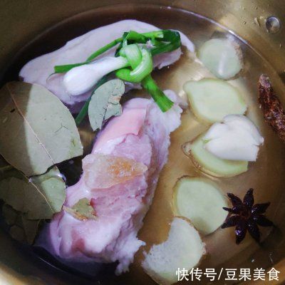 馋哭你的脆皮五花肉——专治不爱吃肥肉的小朋友