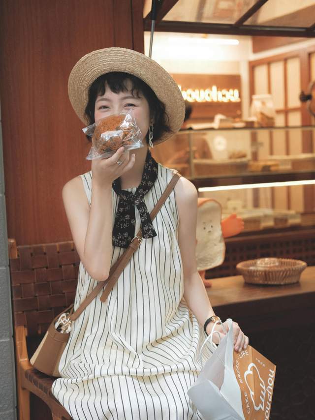 舒适|立秋了,怎么穿裙子才好看?试一试这几套连衣裙,清爽舒适又时髦