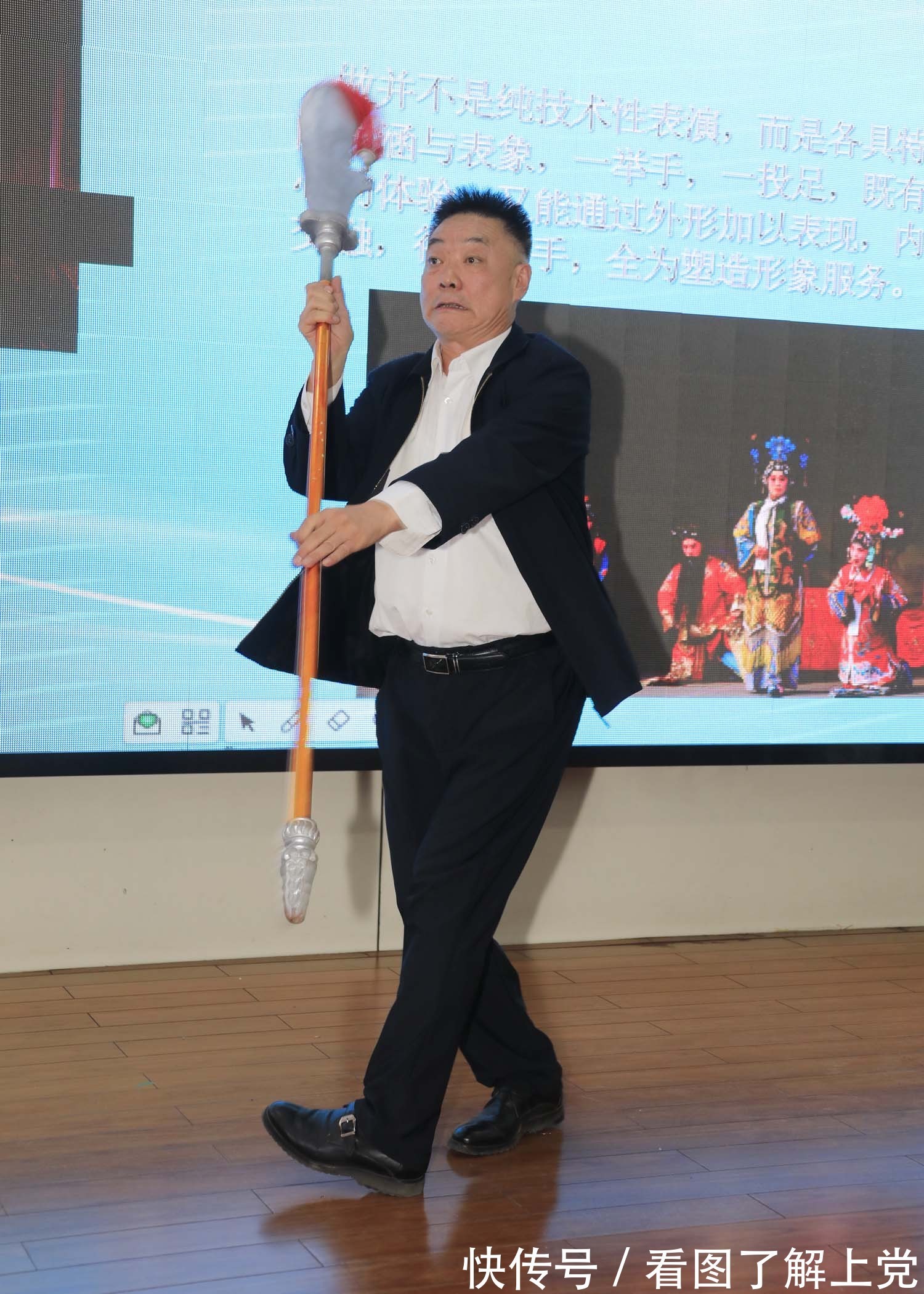 实验小学!【戏曲进校园·非遗在传承】走进长治市实验小学