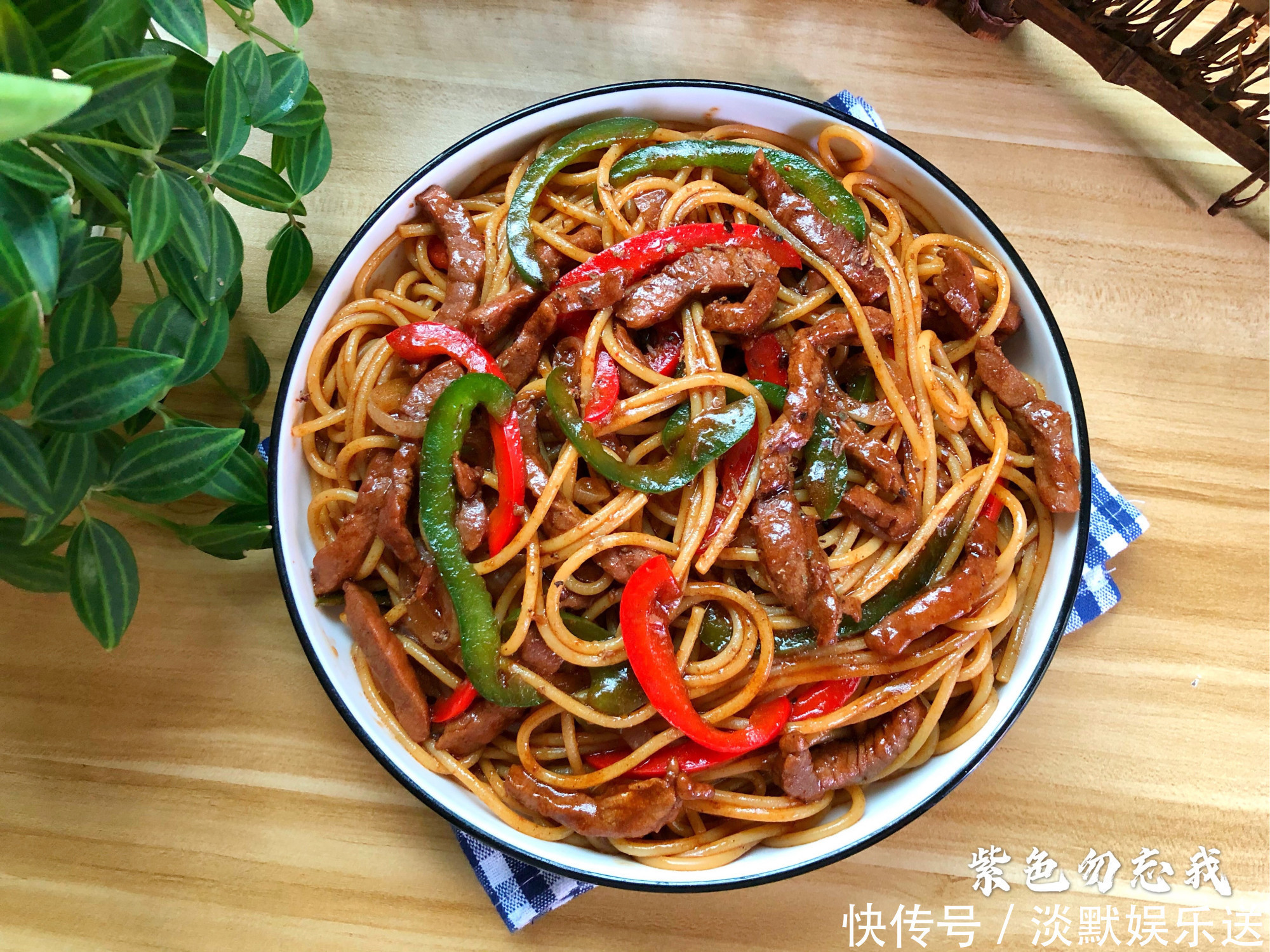  绝配|牛肉和它是绝配，简单一炒，营养又美味，全家都喜欢