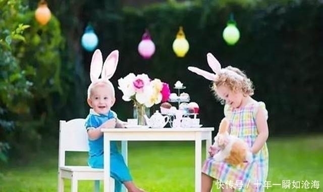 小高|熊孩子用火龙果伪装自己,躺在“血泊”中,吓坏父母:差点完了