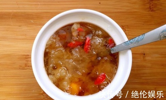 青春美少女|家里再困难,女人也要多吃此物,养颜护肤,40岁还是青春美少女