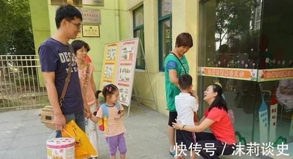 家长|这几种接娃的行为,真的让老师最反感,专家,会害了孩子的