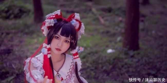 pl《东方PROJECT》——博丽灵梦小姐姐cosplay