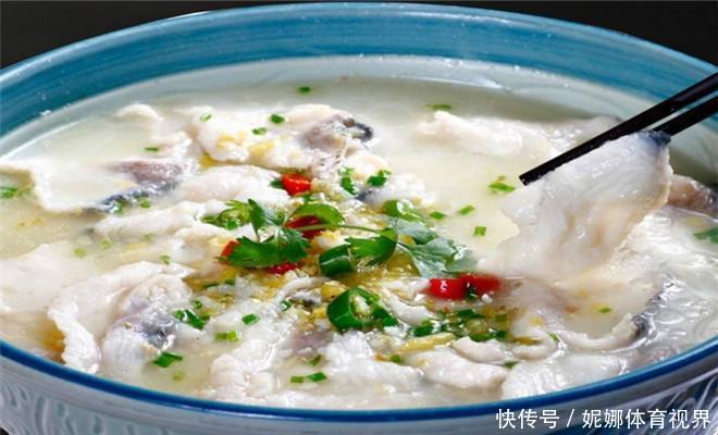 想要|酸菜鱼想要肉质嫩滑汤味香大厨教你一招,学会比外面卖的还好吃