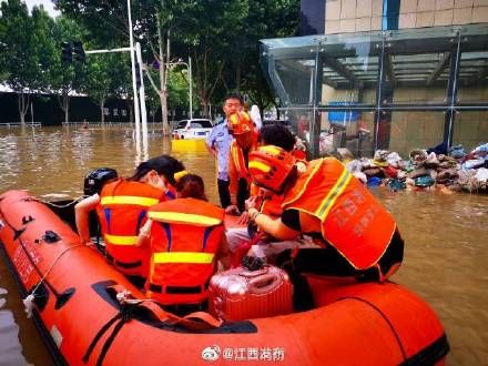 疏散|江西消防疏散转移2000余名被困群众