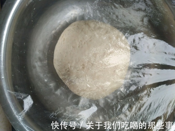 一碗面|早餐学做这种饼，一碗面一碗奶，奶香十足，松软酥脆，营养又好吃
