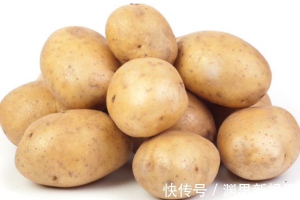 马铃薯|打了激素的土豆如何分辨老菜农教你几招,别再买错了!