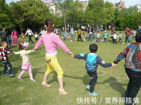 眼睛|暑假孩子近视度数飙升,这些防控近视的知识家长要知道