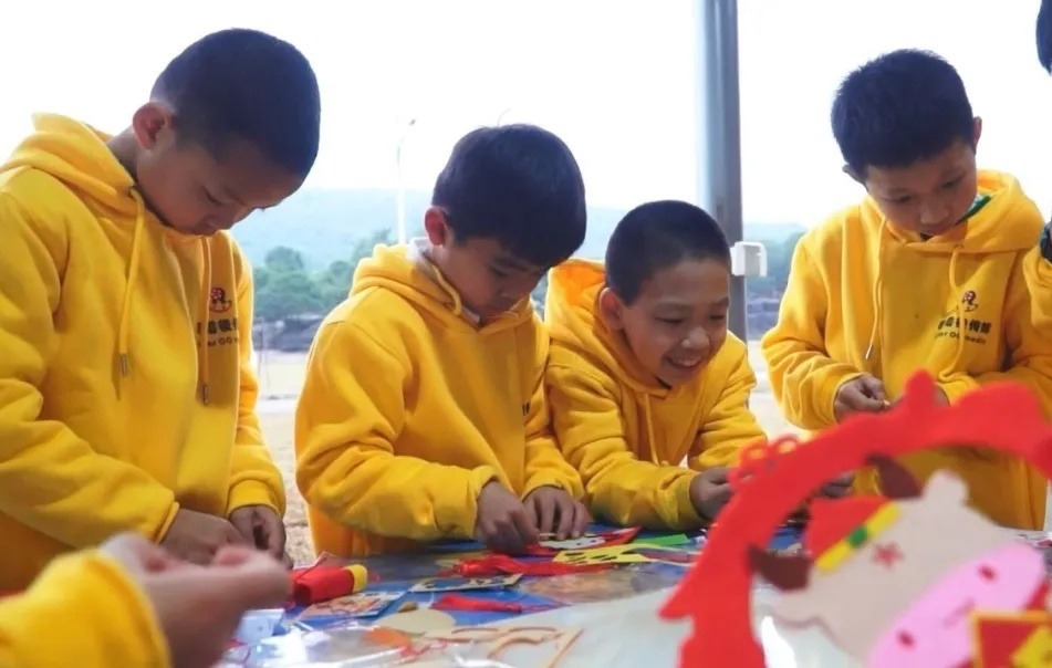 大型少儿真人秀节目《潮童向前冲》走进七星顶度假区