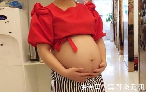 四胞胎|孕妈生下四胞胎,第四个宝宝出生后护士道喜:是个“天宠宝宝”