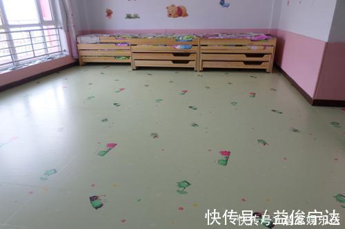地板|家里不要铺瓷砖和木地板了,现在都流行装这种,防滑又美观