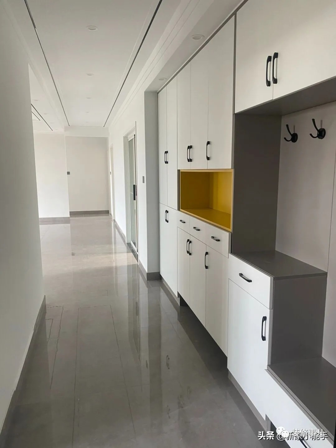 储物空间|历时四个月穷装修,打扫干净真好看,吊顶贴金属线条,特别满意