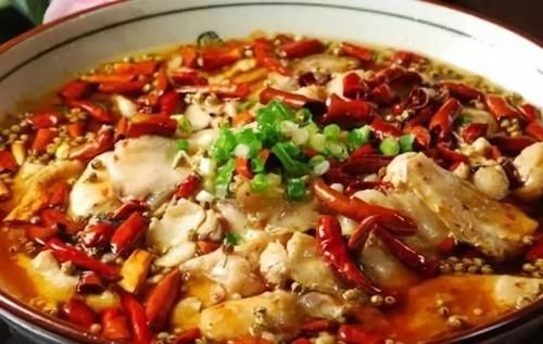 下饭|麻辣美味招牌鱼，鲫鱼草鱼都能做，软滑鲜嫩，开胃下饭，超好吃