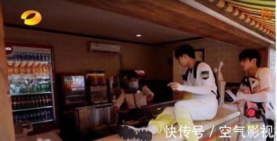 自爆|要不是严屹宽的“自爆”，陈立农怕是要被骂上热搜