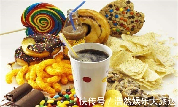 含糖饮料|不想得糖尿病,以下三类食物一定要少吃!尤其注意第二类