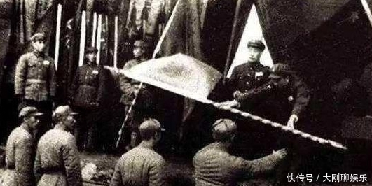 部队|陈明仁起义时,认为此人很可靠,把部队交给他,却被他带跑4万多