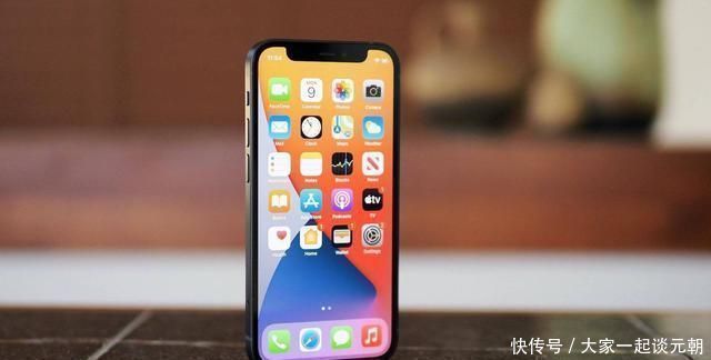 m用了一个月华为Mate40，最终还是换回了iPhone 12，原因很现实！